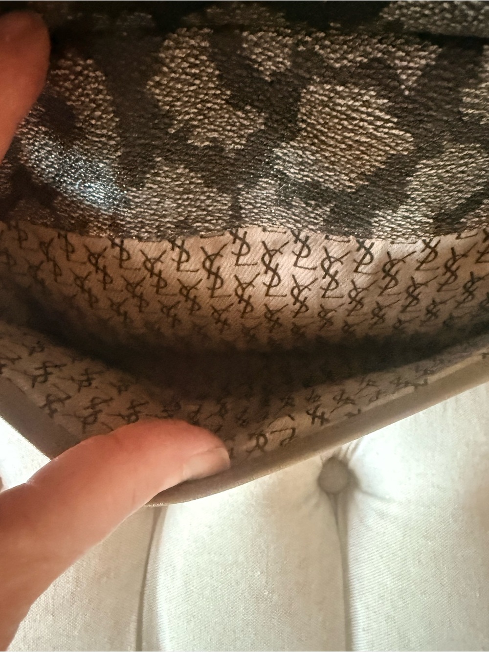 Vintage YSL Yves Saint Laurent Giraffe Print Taupe Gray Canvas Clutch Pouch - Picture 12 of 16